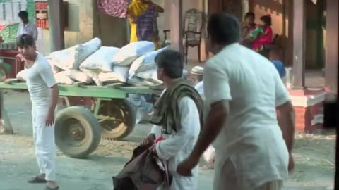 Akshay Kumar comedy scene with Paresh Rawal!!