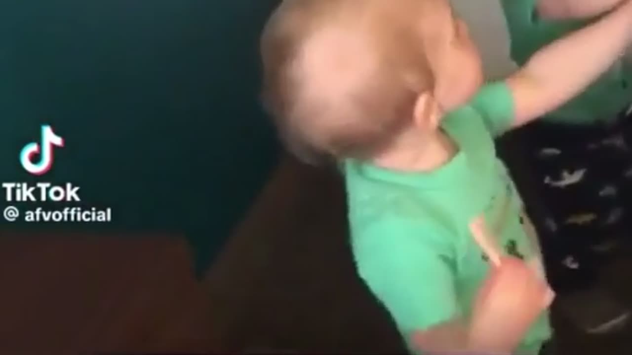 😂 Reflection? Wait For This Twist! | FunFM