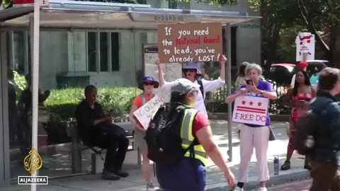 Trump threatens 'war' on Chicago as thousands protest federal crackdown