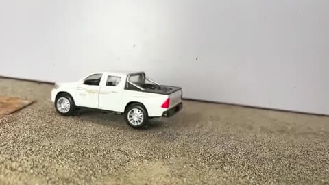 Crashing Toyota Hilux VS Mercedes X Class - Car Crash Test Cars Destruction in Slow Motion_part1