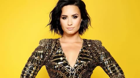 Happy Birthday to DEMI LOVATO ...