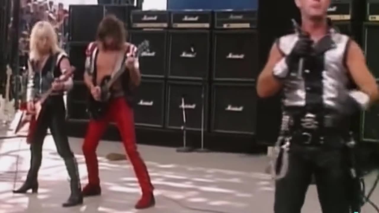 Heading Out On The Highway ~ Judas Priest ( Live )