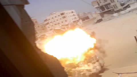 Al-Qassam’s “Stones of David” Destroys Zionist IOF Merkava Tank in Khan Yunis
