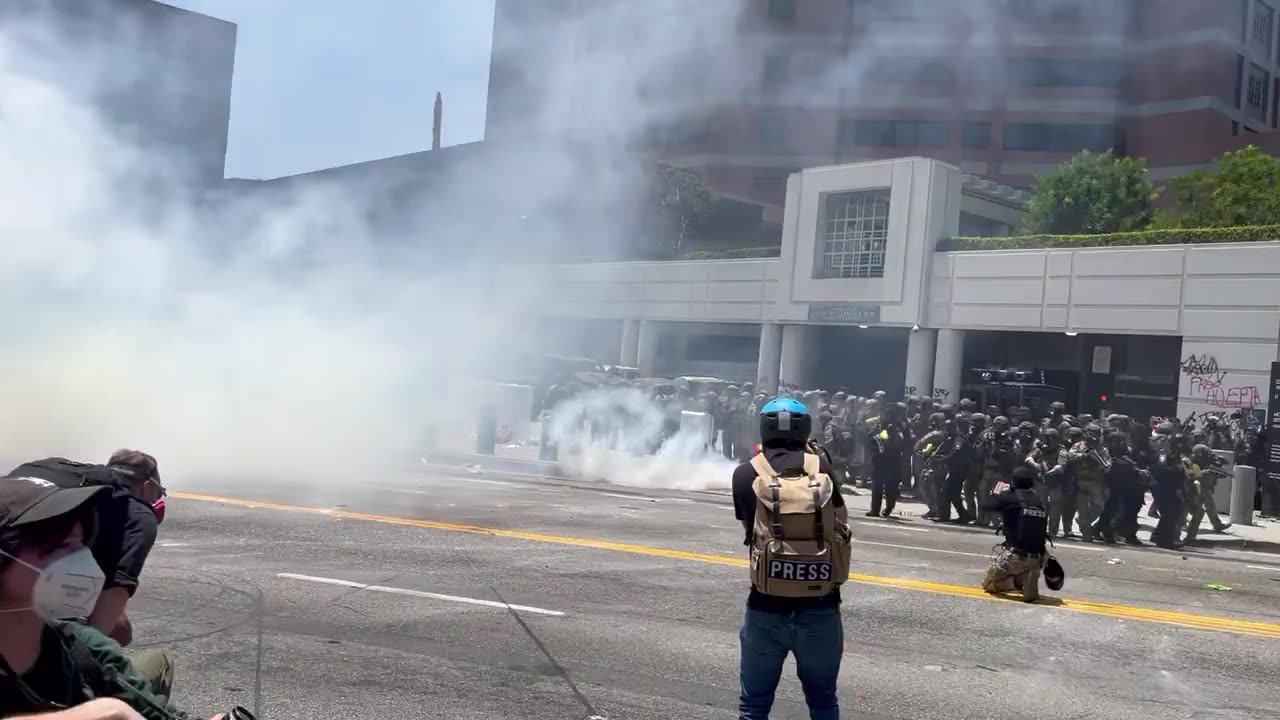 BREAKING: U.S. Homeland Security declared an unlawful assembly and fired tear gas
