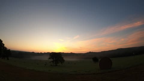 Sun ☀ Rise 8 12 25 63f/17c