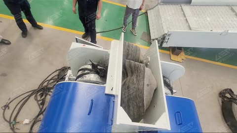 Bidirectional Tire Bead Wire Puller (Tire Debeader) in Action!