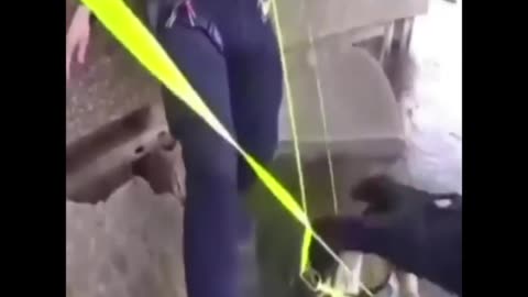Negro jumps in water to escape police but can't swim