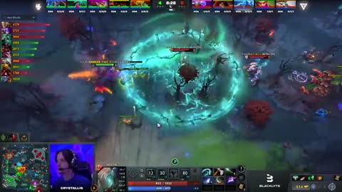 When Noobs Play Pudge: Perfect Hook Saves Enemy Carry!