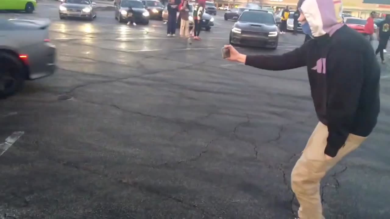 ŚåräçėñõŠçāråñô Eñtērtåîńmęñt