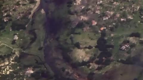 AIR STRIKE, SOUTH VIET NAM - AIR STRIKE, SOUTH VIET NAM - 428-npc-35878