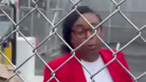 🚨 #BREAKING: House Democrats just STORMED across the fencing line UNAUTHORIZED