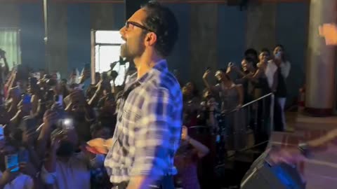 👉 Fahadh Faasil Dance on Stage | Viral Malayalam Actor Performance | Trending Internet Video 2025