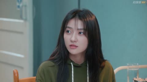 azan & Song Ran the white olive tree azan & Song Ran holding hand's at the hospital episode 32