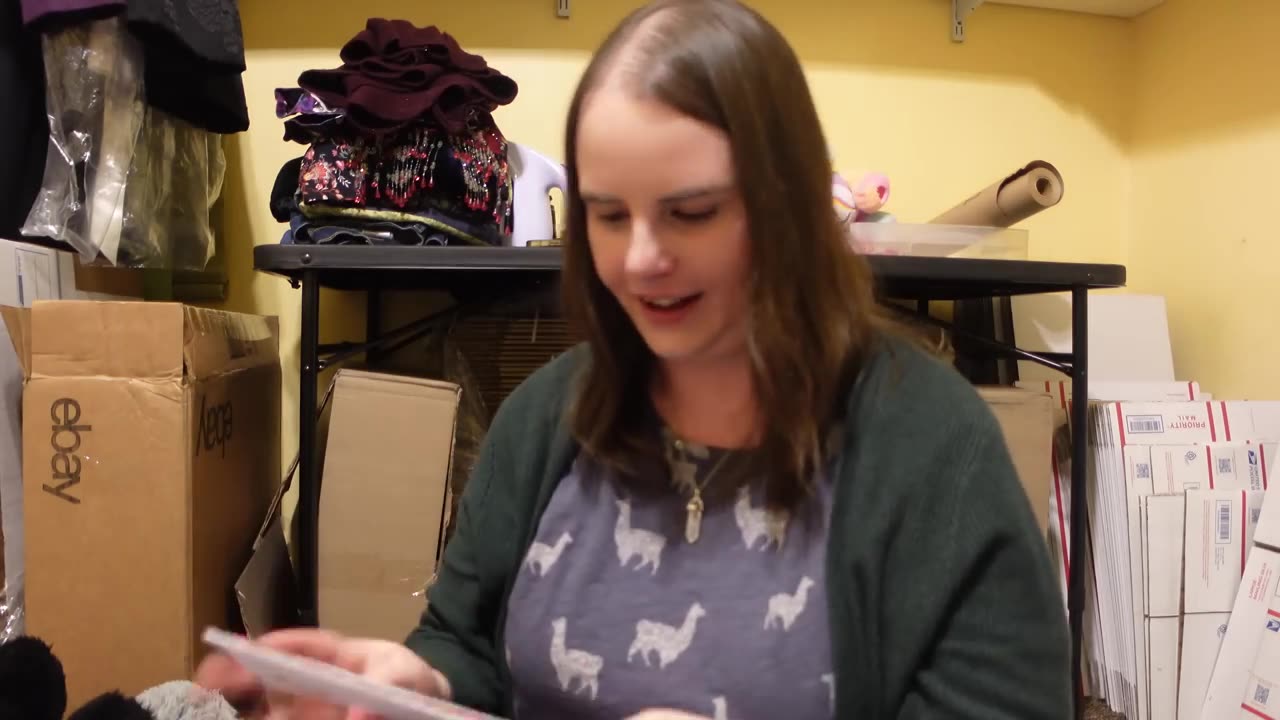 Vlogmas Day 20 ~ Goodwill Bins Thrift Haul + Opening More Subscriber Gifts!