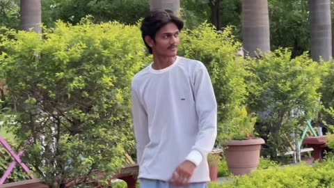 Mohtarma tumhari hi to nakal kar raha hu!!💔🥀