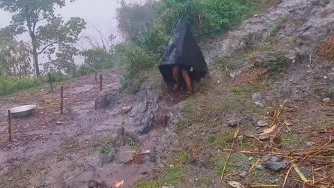 Living under heavy rains in the highest mountains of Nepal