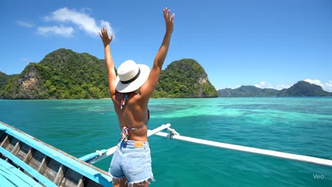 Adventure Exploring the Islands in Raja Ampat 🌊🛶