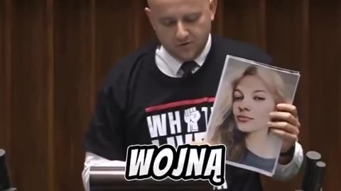 Polish MP Dariusz Matecki in parliament wearing a ‘White Lives Matter’ shirt, paying tribute to Iryna Zarutska & others murdered in anti-white crimes.