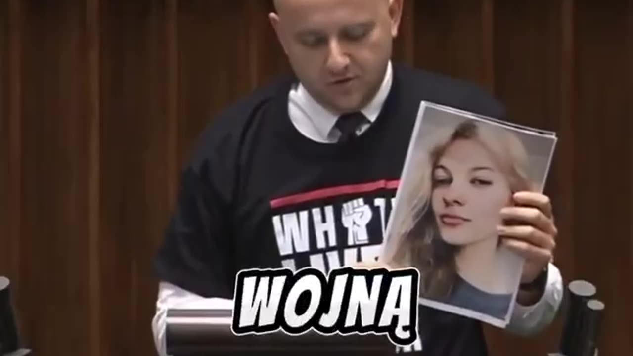 Polish MP Dariusz Matecki in parliament wearing a ‘White Lives Matter’ shirt, paying tribute to Iryna Zarutska & others murdered in anti-white crimes.