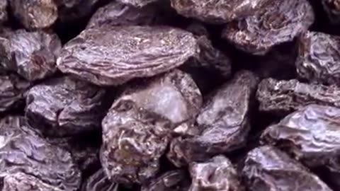 Benefits of eating raisins and figs