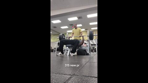 315 bench press pr