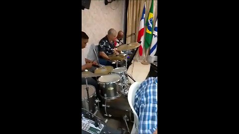 ((( Banda Êxodo of world ))) em ( É fiel em pouco tempo )