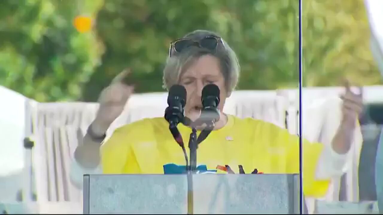 How did schools become Leftist indoctrination hate camps? Her!