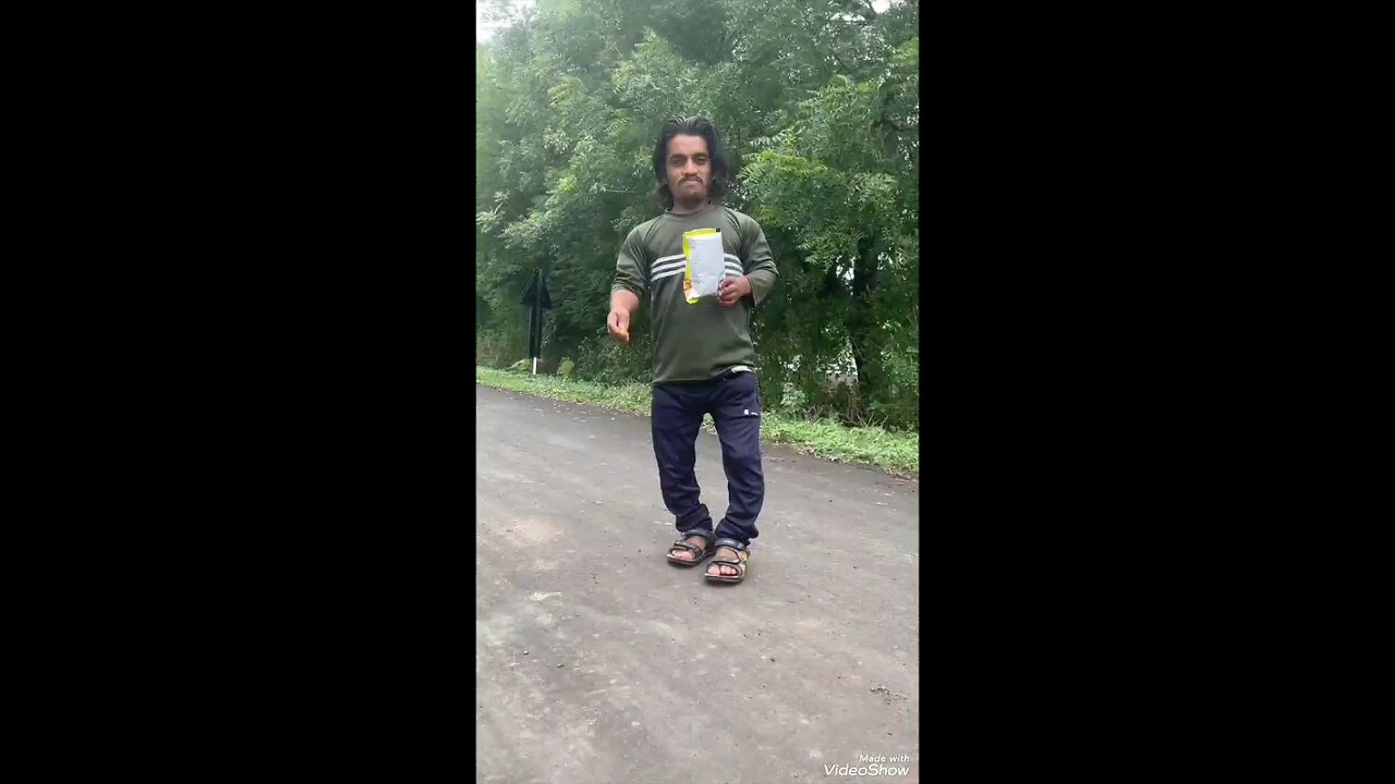 😂