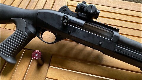 THE BENELLI TACTICAL M3: A PUMP ACTION ON A SEMI-AUTO SHOTGUN????!!!!