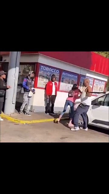 Father catches daughter smoking, spanks her with belt in public