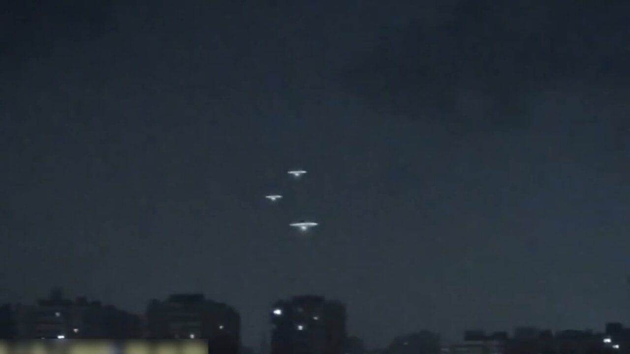 Three UFOs over Cairo