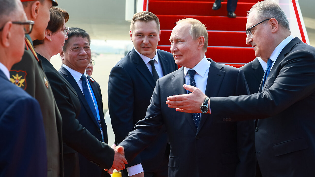 Alfombra roja y guardias de honor: Putin llega a China en su visita sin precedentes