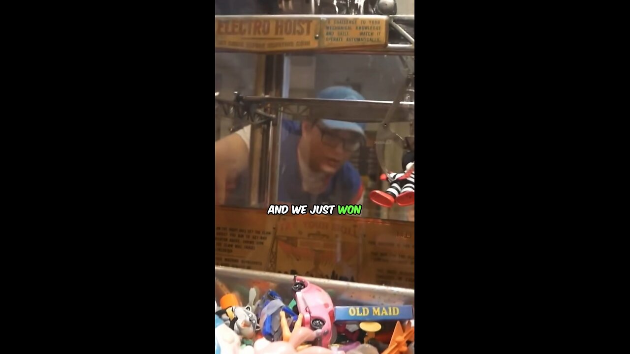 World’s Oldest Claw Machine! 👴