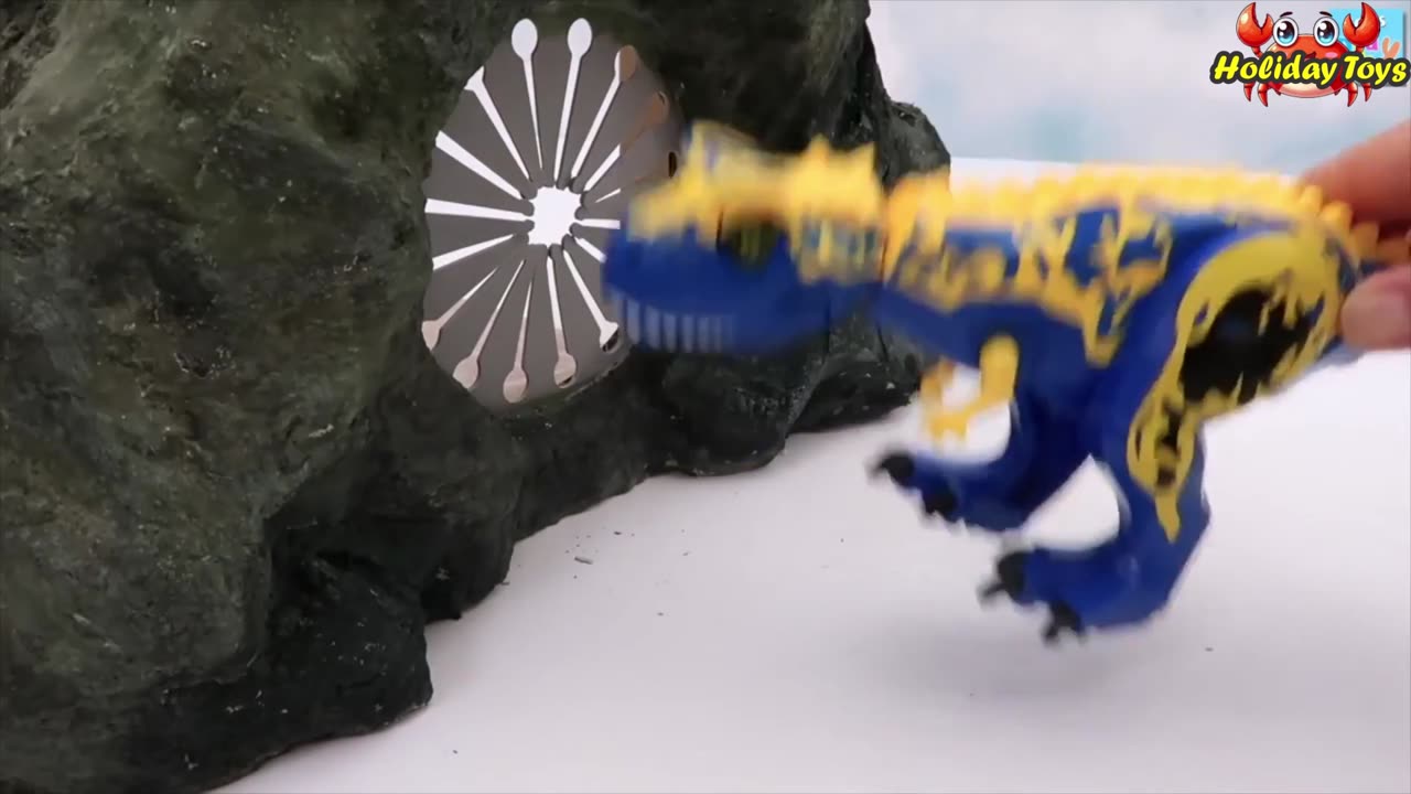 Fixing the Detached Head of Saltasurus in the Sand