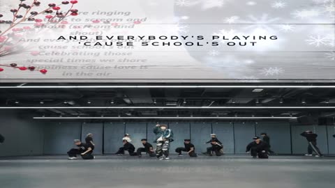 Pentatonix ~ Merry Christmas, Happy Holidays { Lyrics } Remix 2 { Dance Ver. }