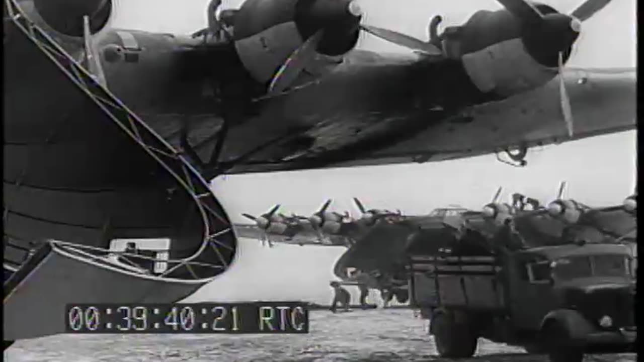 ACTION ON RUSSIAN FR... - ACTION ON RUSSIAN FRONT; GERMANS BRING UP REINFORCEMENTS IN - 428-npc-4189