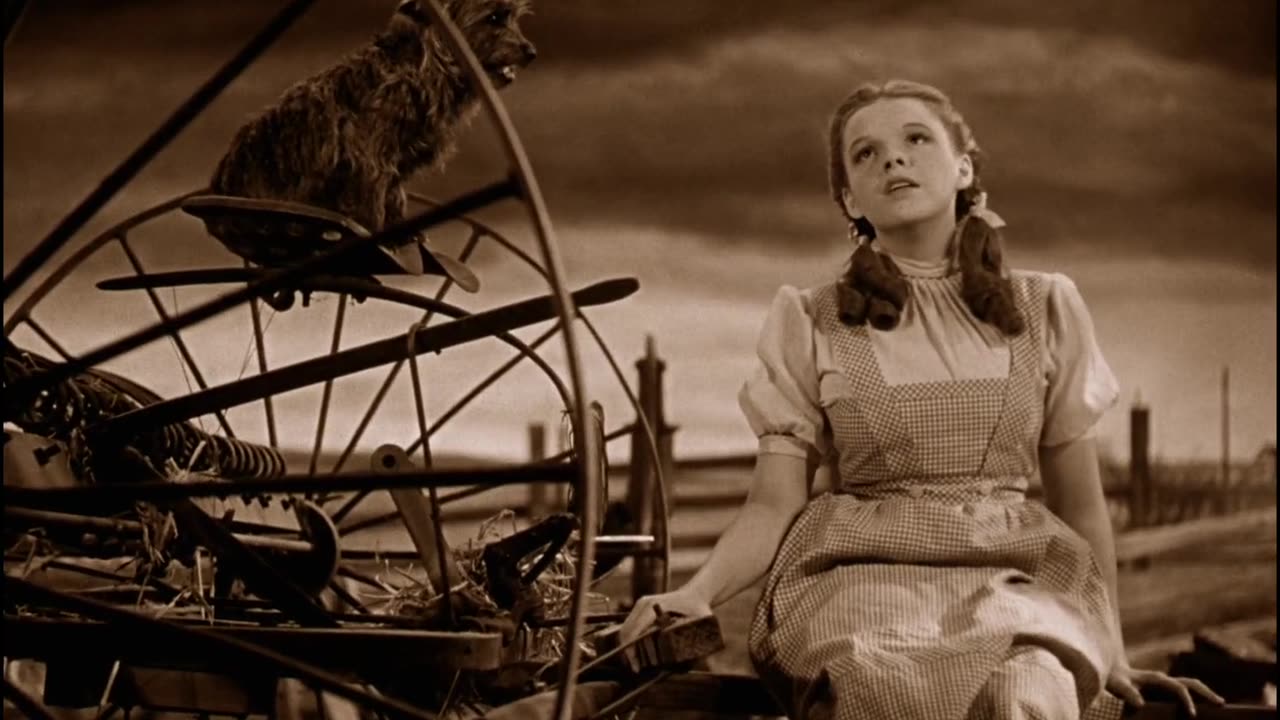 The Wizard of Oz 1939 - Somewhere Over The Rainbow