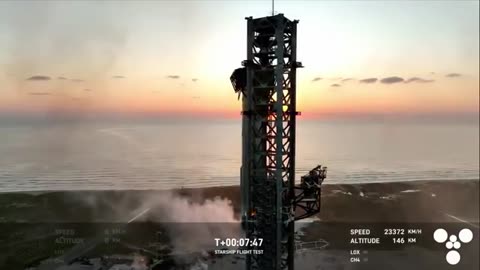 Blastoff! SpaceX Starship launches on 5th flight, nails 'chopsticks' booster catch!
