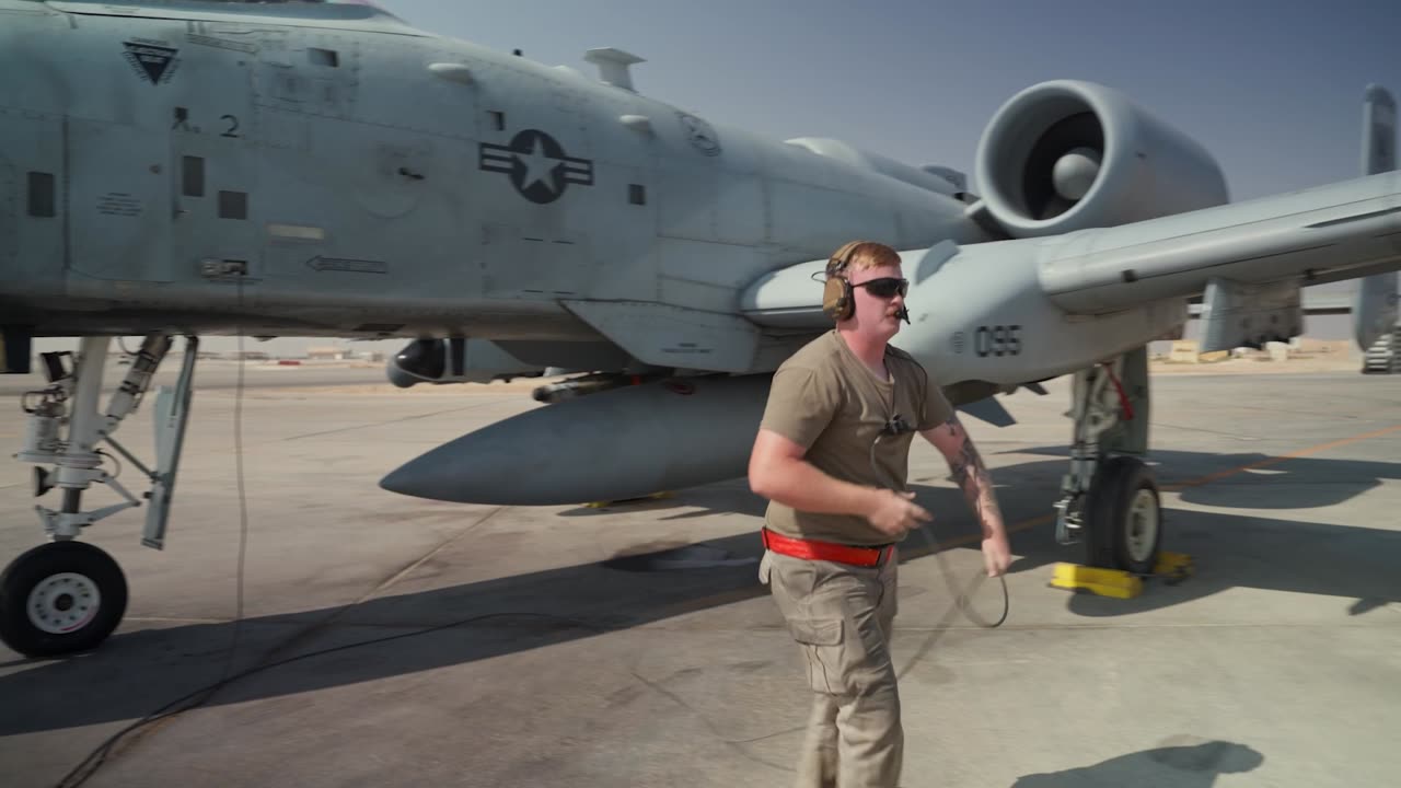 75 EFGS Crew Chief launches A-10 Thunderbolt