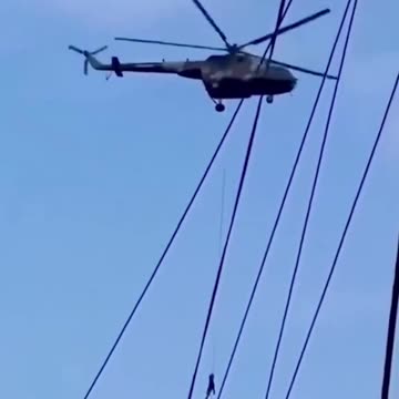 Continúan apareciendo imp4ct4ntes imágenes de las protestas en Nepal: algunos funcionarios tuvieron