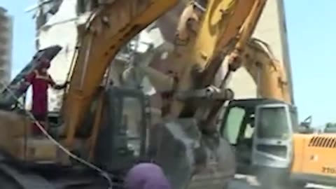 🇮🇱🇮🇷 60 people, including 20 children, have been killed in the Shahid Chamran Town
