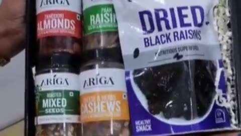 Top Corporate Gifts For Employees - Ariga Foods