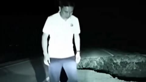 Animal Helper on Highway #shorts #youtubeshorts #short #video #road #animals #help #life #bible #god