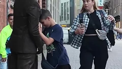 Laughing is not allowed 4