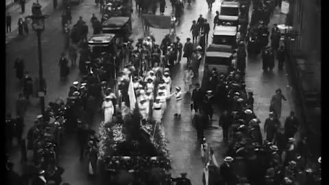 [BRITISH NEWSREEL EXCERPTS] - [BRITISH NEWSREEL EXCERPTS] - cbs-cbswwi-561