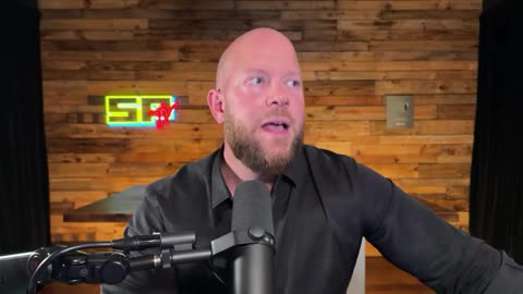 Aaron Smith-Levin trying to DEBUNK his own Police REPORT!