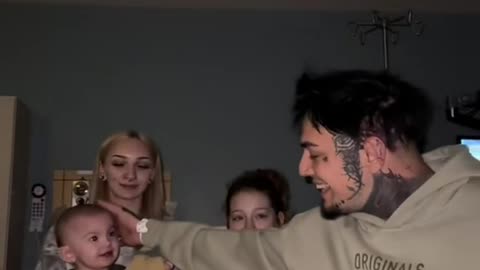 They had babies with the same guy