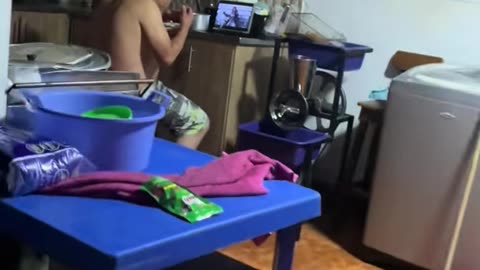 Startling The Late-Night Snacker
