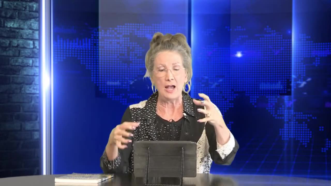 Breaker Beginning: Live in the Beginning | Presenting the King