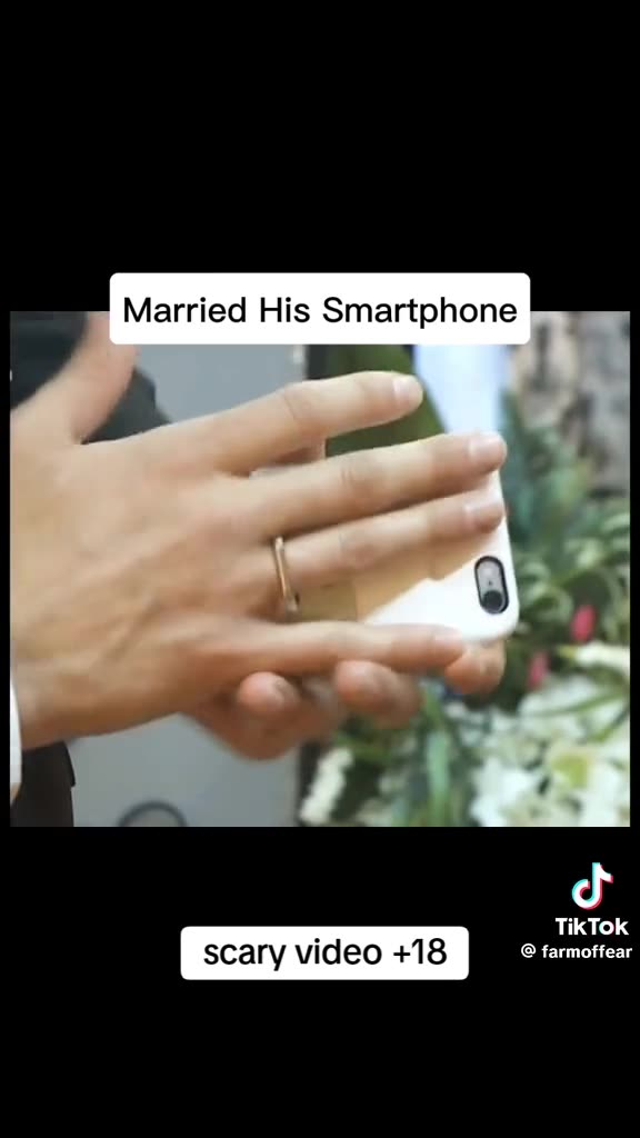 PEOPLE WHO HAVE MARRIED {OBJECT}